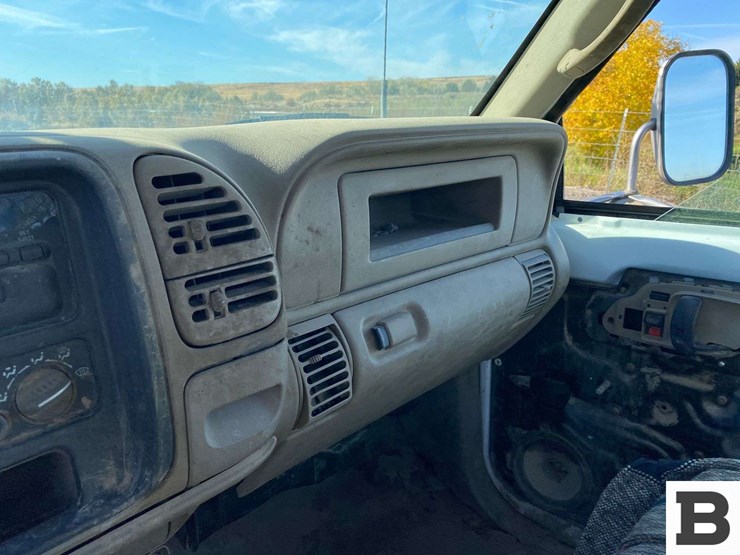2001-chevrolet-gmt400-image-36