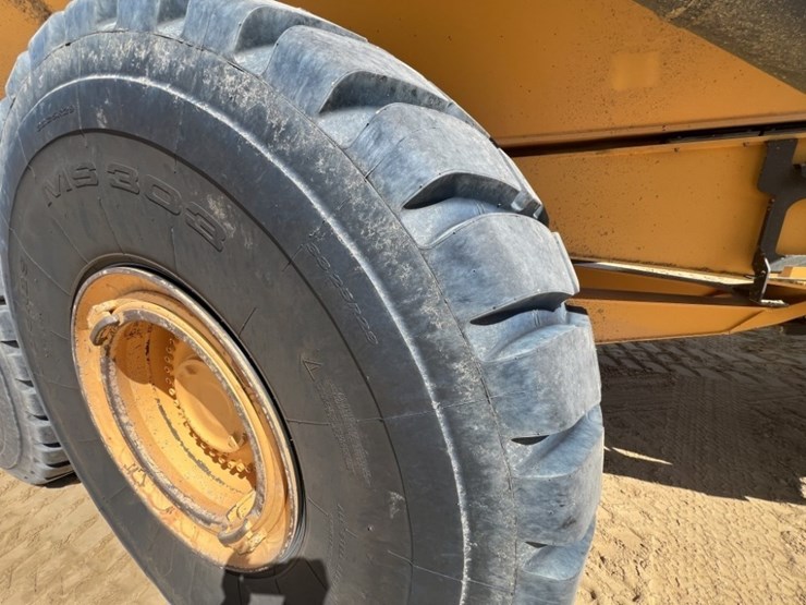 2021-volvo-a60h-image-33