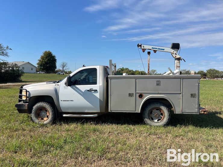 2007-chevrolet-silverado-2500-image-8