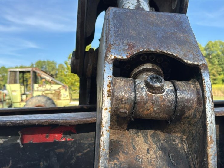 2015-deere-437d-image-18