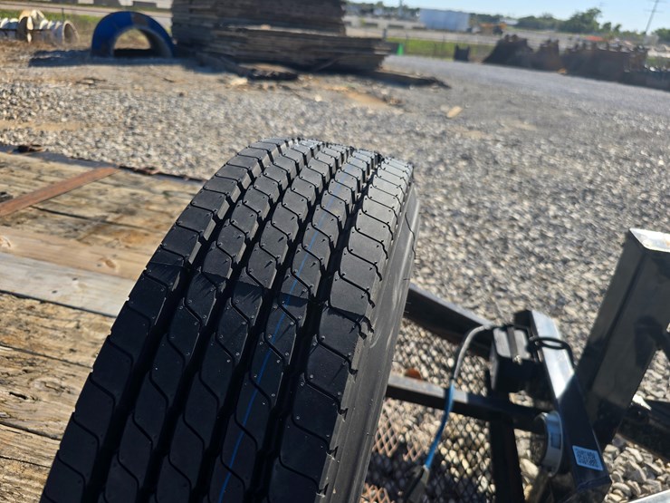 #22364-•-2016-tilt-deck-trailerman-equipment-trailer-image-35