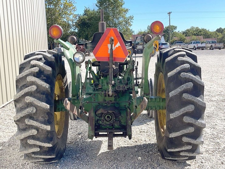 john-deere-2240-image-7