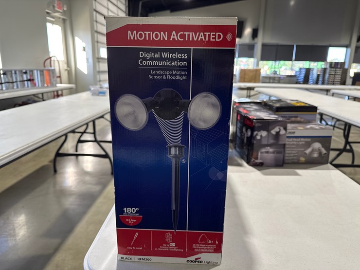 #26196-•-lot-of-(4)-motion-activated-security-flood-lights-image-9