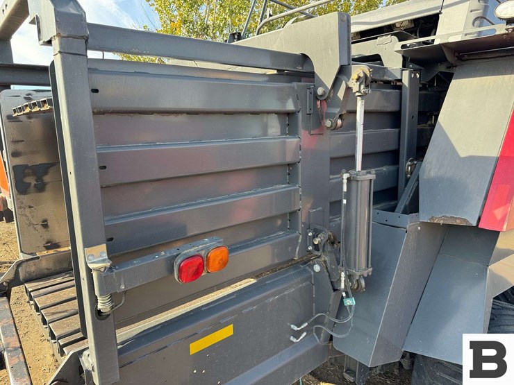 2015-massey-ferguson-2290-image-39