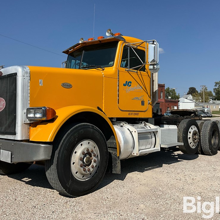 1992 PETERBILT 357