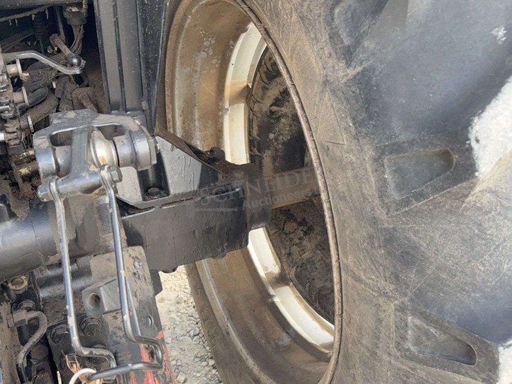 case-ih-5140-image-30