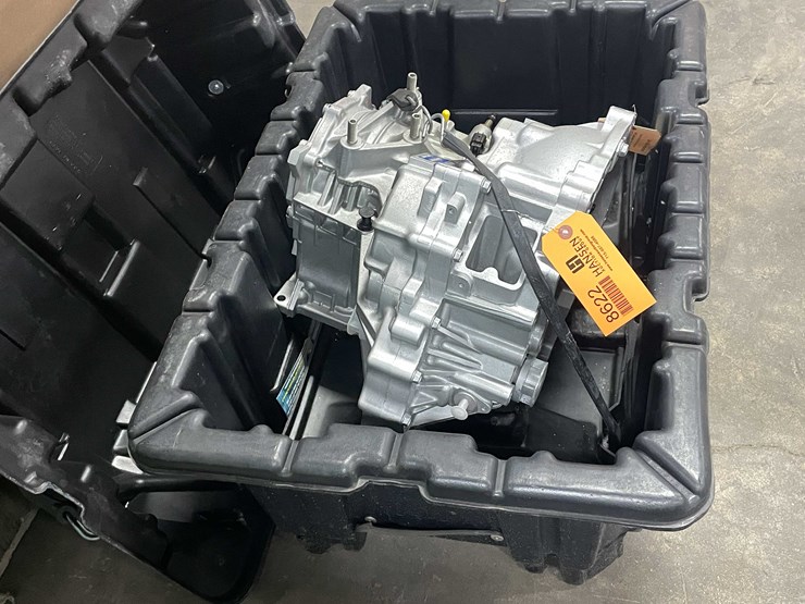 #8622-•-mazda-crate-transmission-(f)-image-4