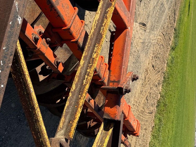 case-g109-146-offset-disc-image-28