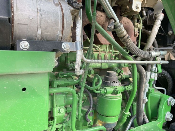2022-john-deere-5065e-image-56