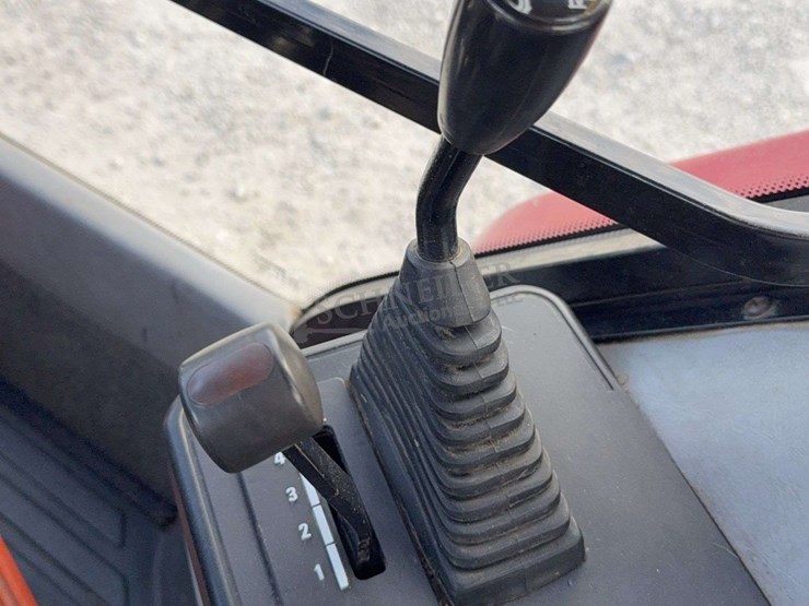 case-ih-5140-image-58