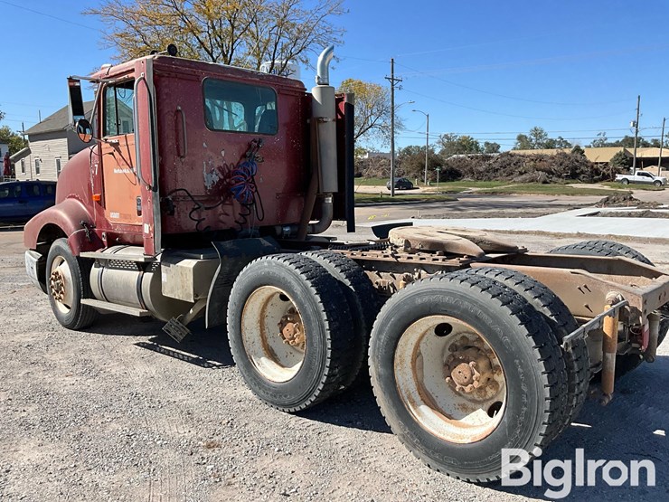 1990-international-9400-image-7