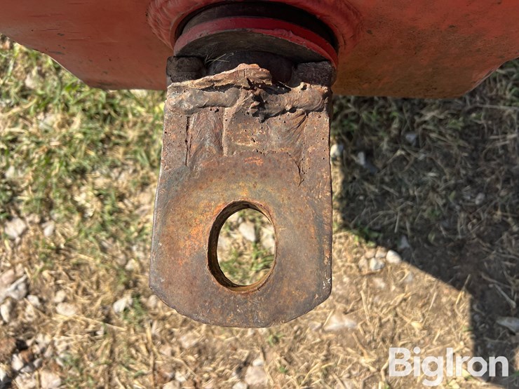 united-farm-tools-760-image-9