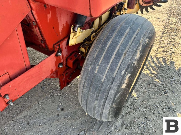 new-holland-515-image-33