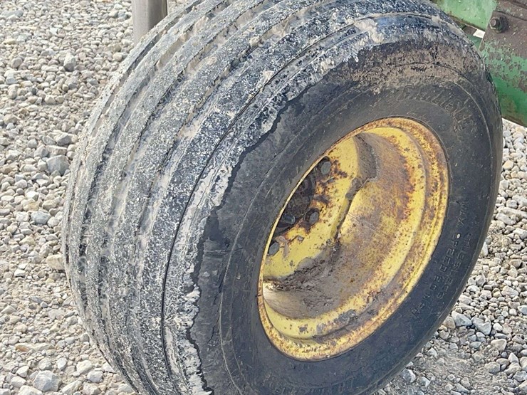 john-deere-1219-image-29