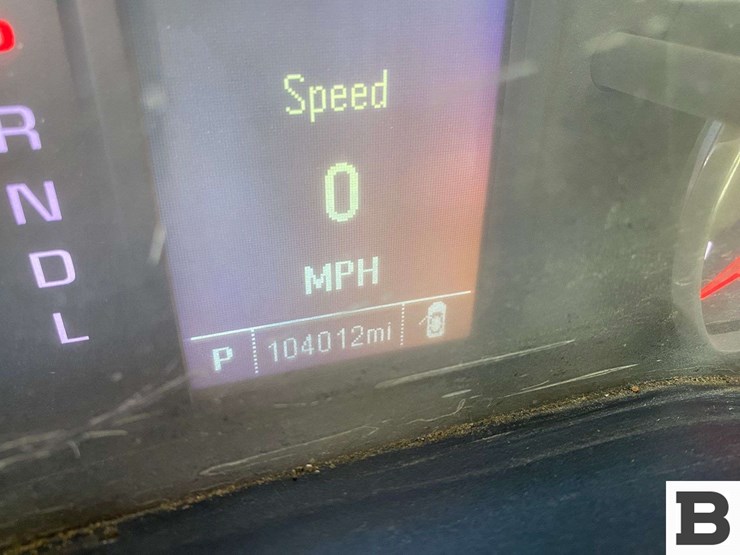 2017-chevrolet-silverado-1500-image-27