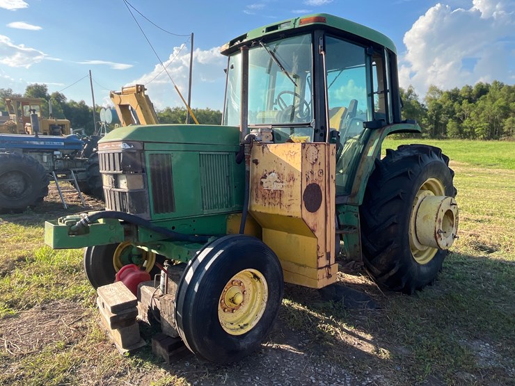 #115-•-john-deere-tractor-with-side-cutter-image-4