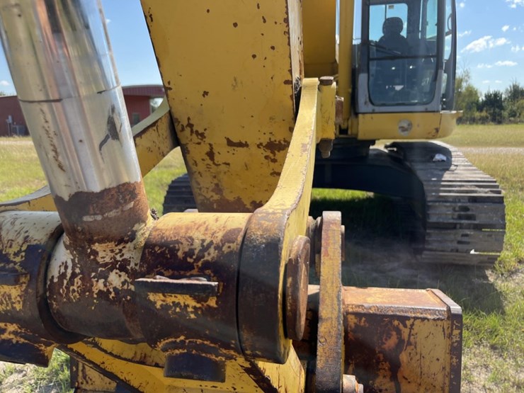 komatsu-pc228us-lc-image-25