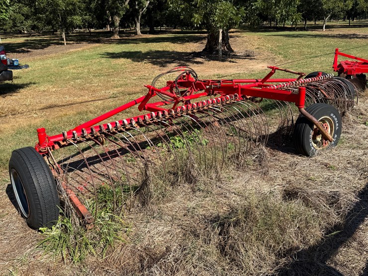 #47-•-#1002-•-18-foot-rouse-rake-image-1