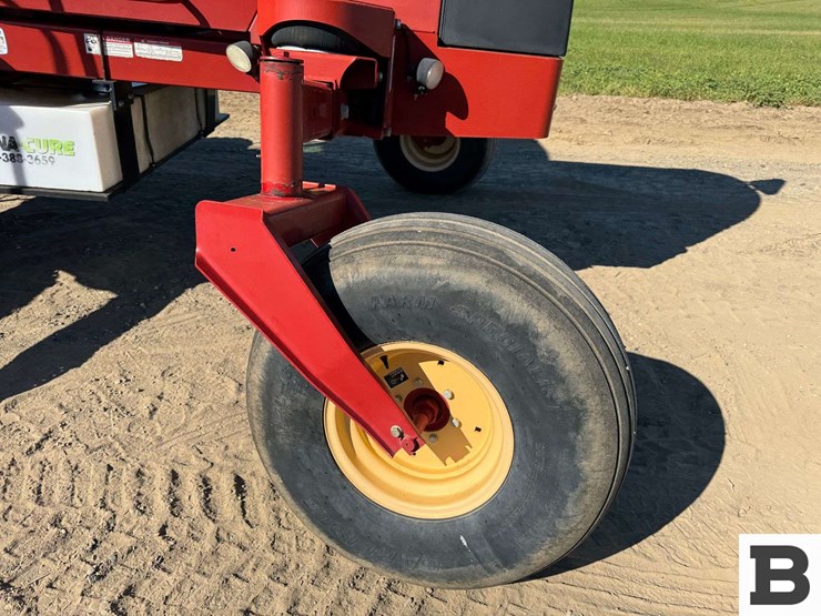 2013-new-holland-h8080-image-30