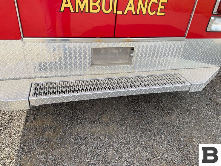 2011-ford-f450-image-24