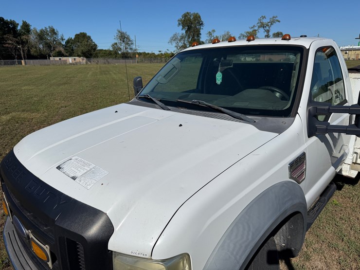 2008-ford-f550-image-10