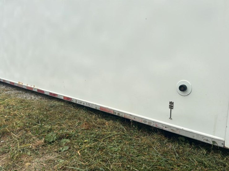 #2250-•-johnson-enclosed-trailer-image-13