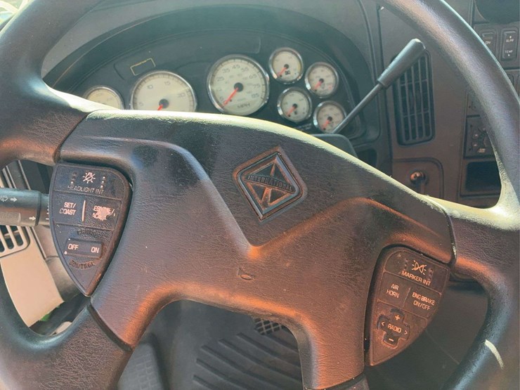 2017-international-prostar-image-8