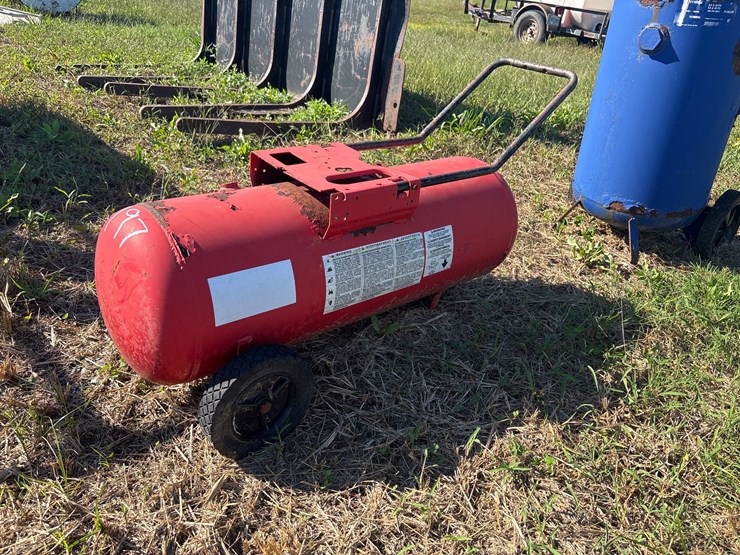 #197-•-husky-air-tank-for-parts-and-repairs-image-1