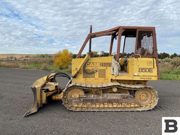 1993-case-850e-image-2