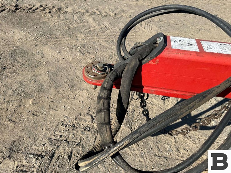 morris-pro-ag-hd4sr-bale-stacker-image-10