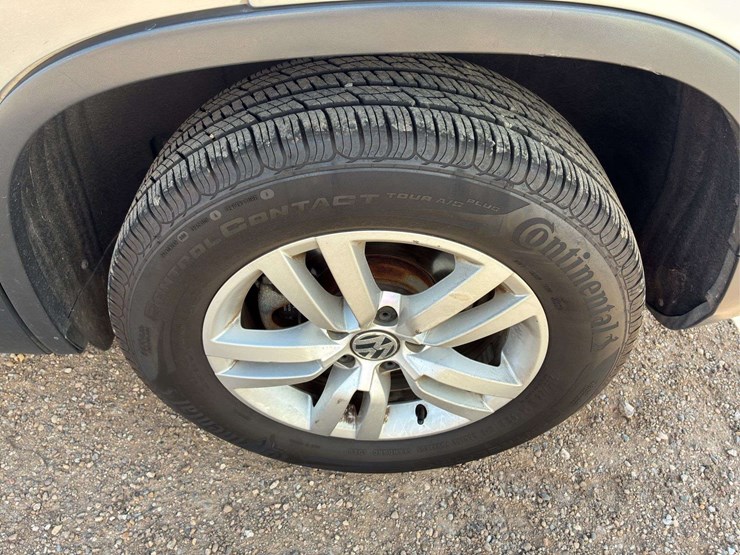 2017-volkswagen-tiguan-image-17