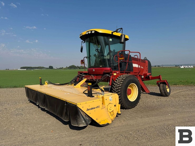 2013-new-holland-h8080-image-1