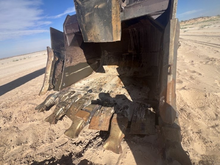 2018-hitachi-zx870-image-16