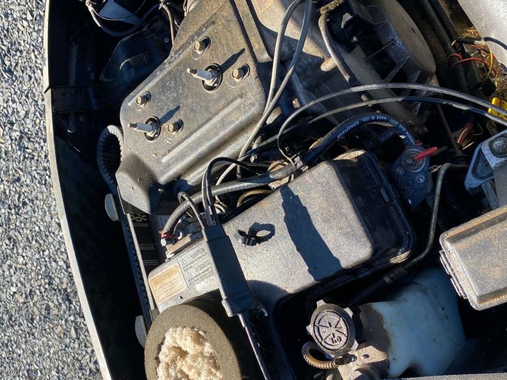 1998-polaris-indy-trail-touring-snowmobile-image-23