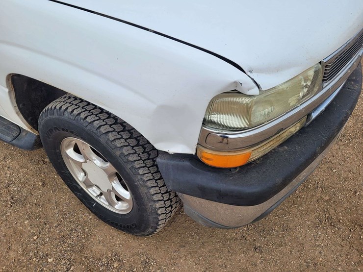 2003-chevrolet-tahoe-ls-image-5