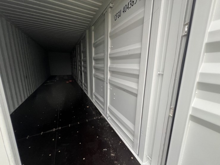 2025-40'-high-cube-shipping-container-image-8