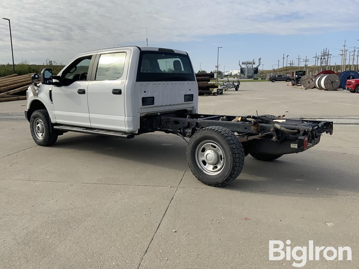2019-ford-f350-xl-image-7