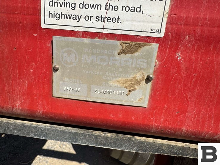 morris-pro-ag-hd4sr-bale-stacker-image-39