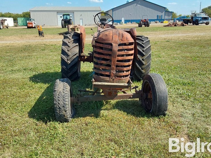 1949-massey-harris-30-image-2