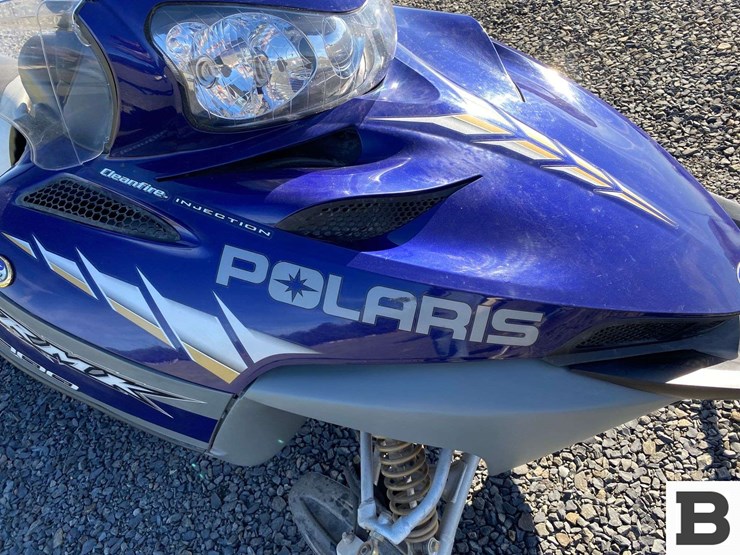 2005-polaris-rocky-mountain-king-snowmobile-image-8