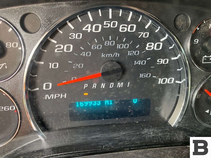 2017-chevrolet-express-3500-image-28