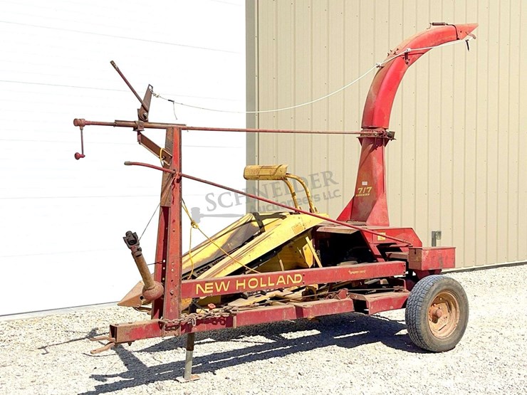 new-holland-super-717-image-2