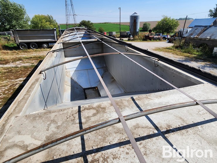 2012-timpte-grain-trailer-image-10