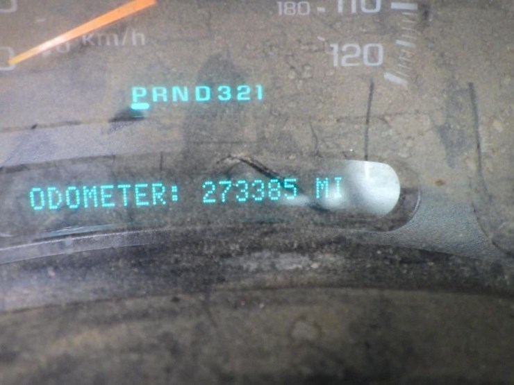 2003-chevrolet-2500hd-image-14