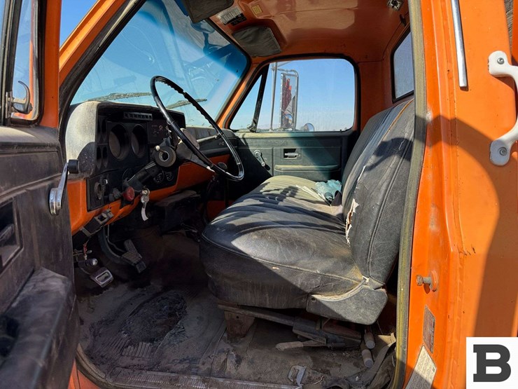 1988-gmc-7000-image-45