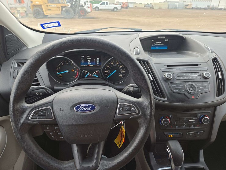 2018-ford-escape-se-image-13