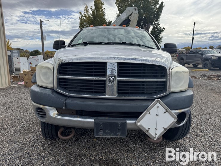 2008-dodge-ram-5500-image-2