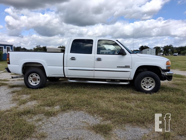 2006-gmc-sierra-2500hd-image-5