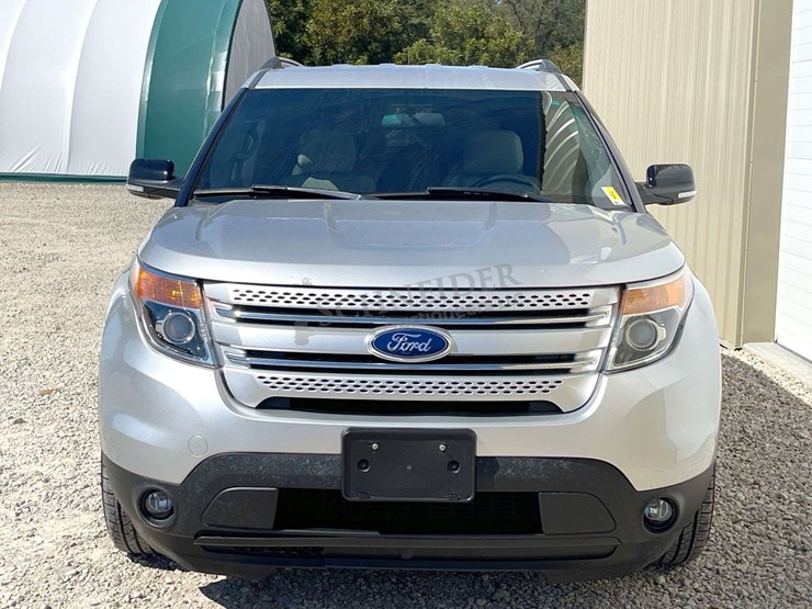 2013-ford-explorer-image-8