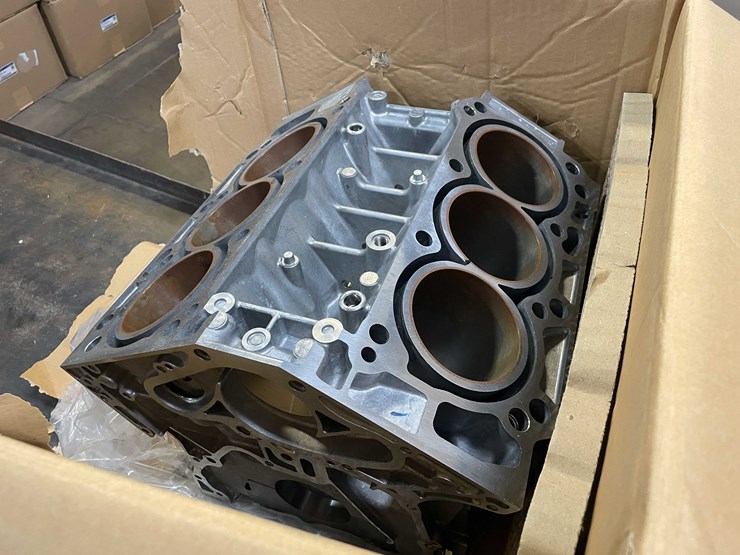 #8604-•-acura-tl-engine-block-(pr7)-image-6